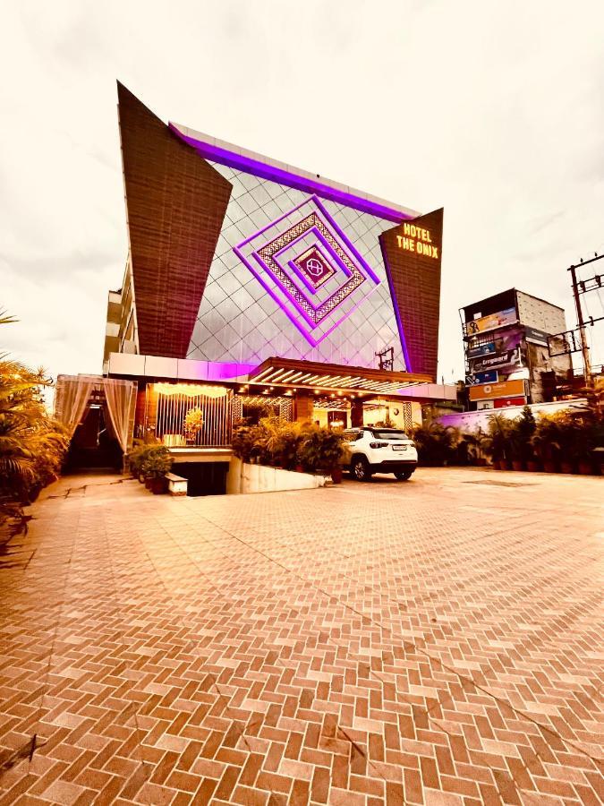 Hotel The Onix Dehradun Exterior photo